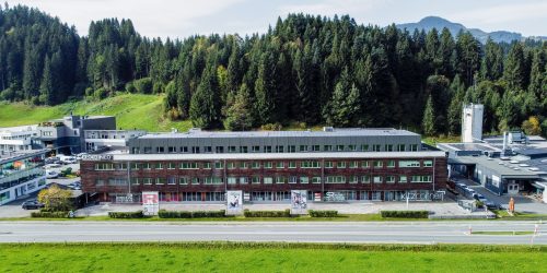 Archeneo ist der erste Bürokomplex komplett aus Holz in Tirol